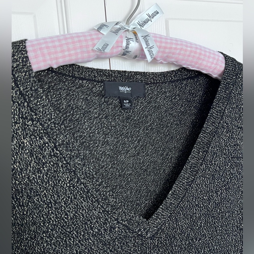 Mossimo Black/Gold Sparkle Long Sleeve V-Neck Sweater-Size S - Picture 5 of 10
